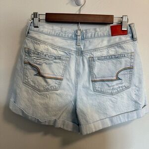American Eagle Mom Short Light Wash Cuffed Rainbow Stitching Accent Jean Denim 6